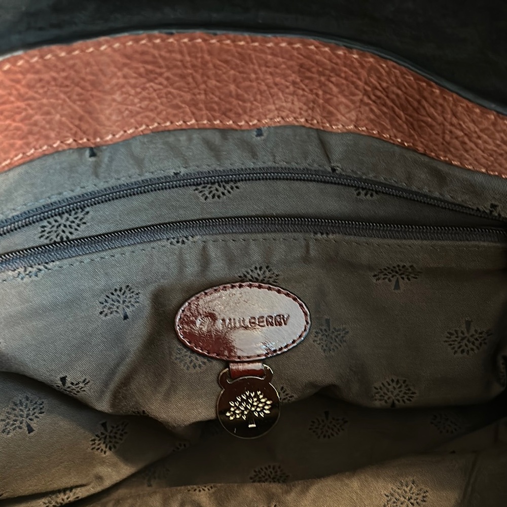 Mulberry Alexa bag - Rust and Gold Leather Satchel with Versatile Straps - Picture 9 of 15